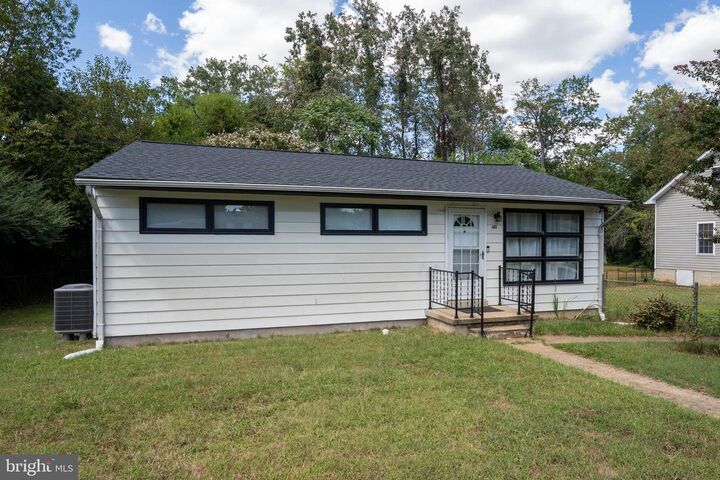 405 Powell Street  Fredericksburg VA 22408 photo