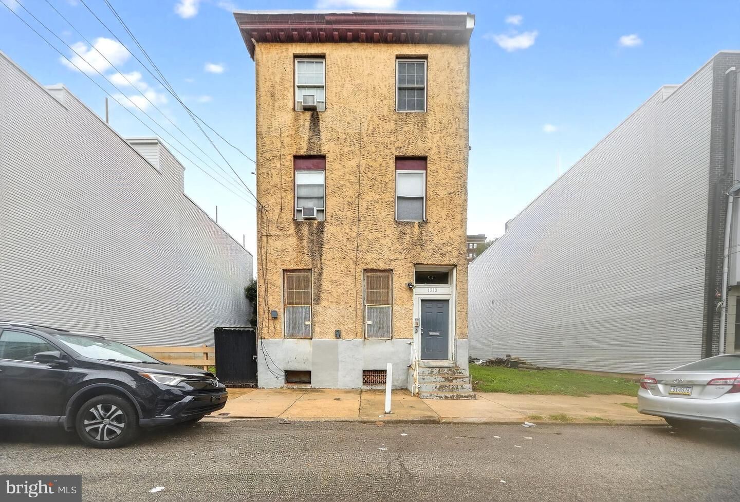 Property Photo:  1212 N 7th Street  PA 19122 