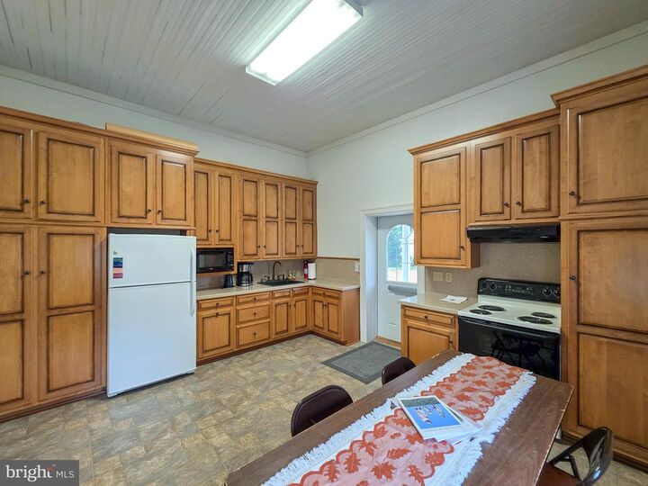 Property Photo:  171 East Avenue  PA 17225 