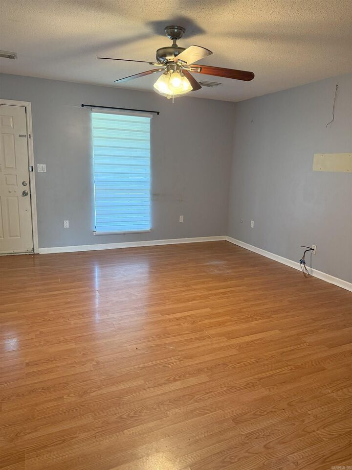 Property Photo: 30 Meadowlark Drive AR 72023