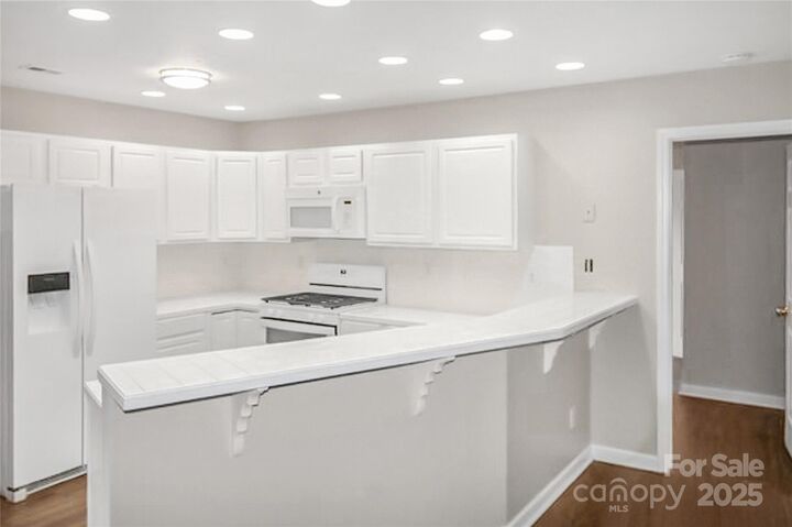 Property Photo:  335 Sunrise Circle  NC 28150 
