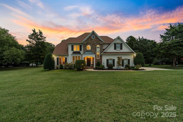 Property Photo:  21216 Norman Shores Drive  NC 28031 