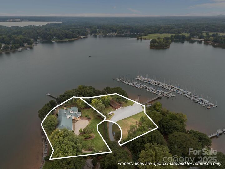 Property Photo: 1890 Yacht Club Drive NC 28037