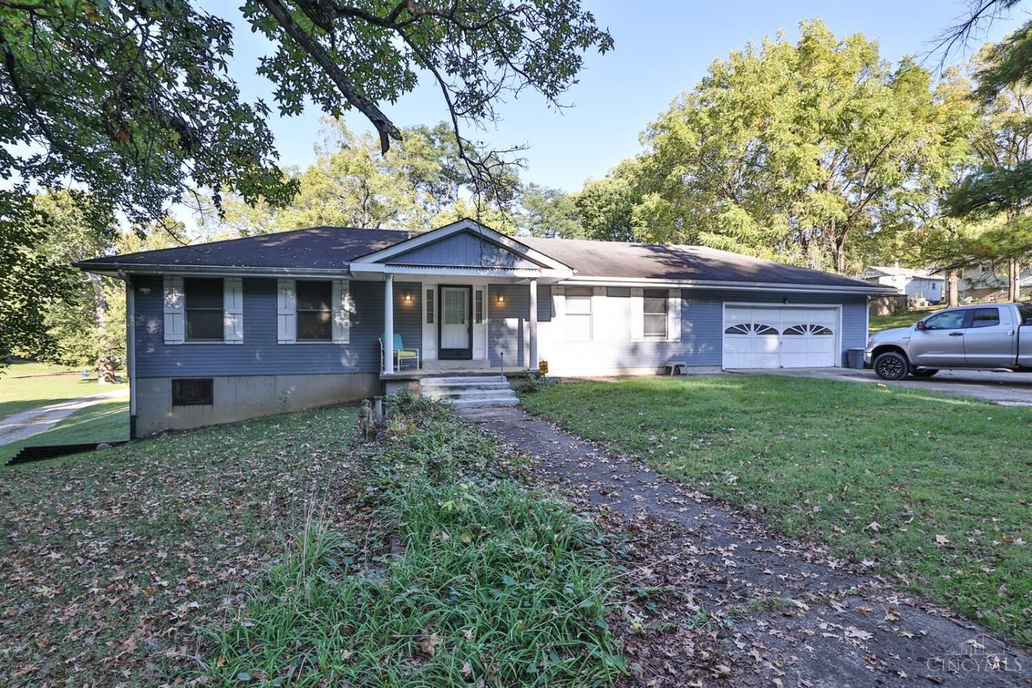 Property Photo: 404 Flora Street OH 45215