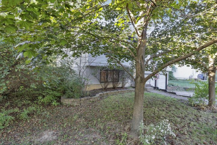 Property Photo:  1017 Newfields Lane  OH 43081 