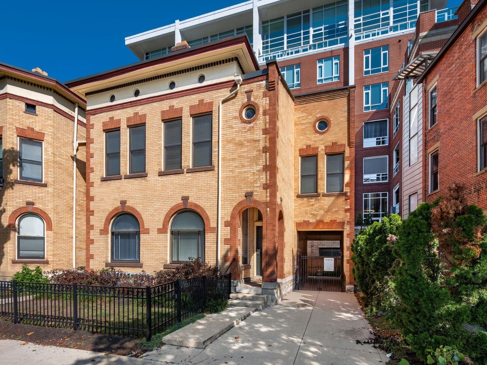 Property Photo:  18 W 4th Avenue  OH 43201 