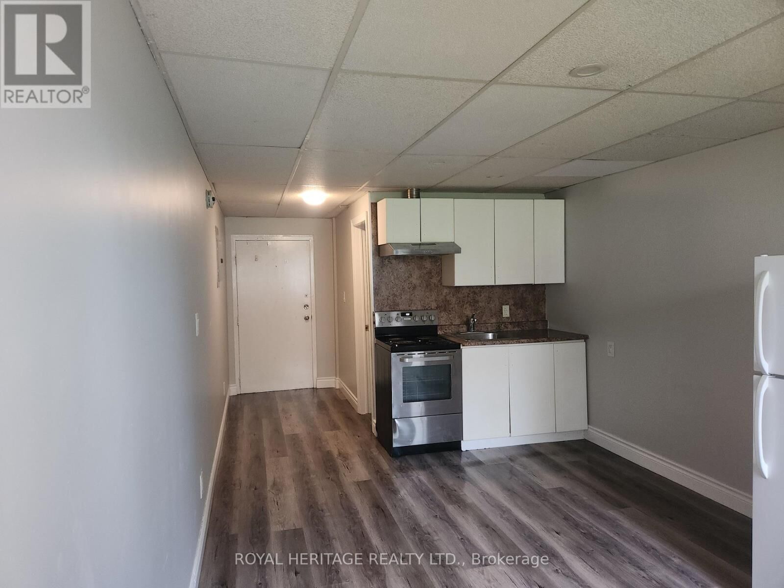 Property Photo:  8800 Willoughby Drive 112  ON L2G 6X8 