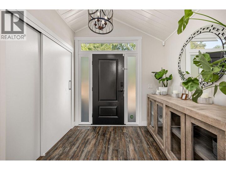 Property Photo:  963 Stockwell Avenue  BC V1Y 6W3 