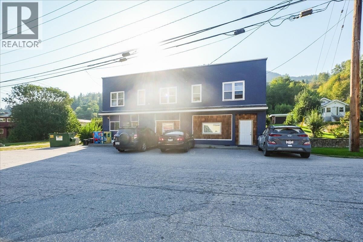 Photo de la propriété:  156 Haig Street Street  BC V1R 2L9 
