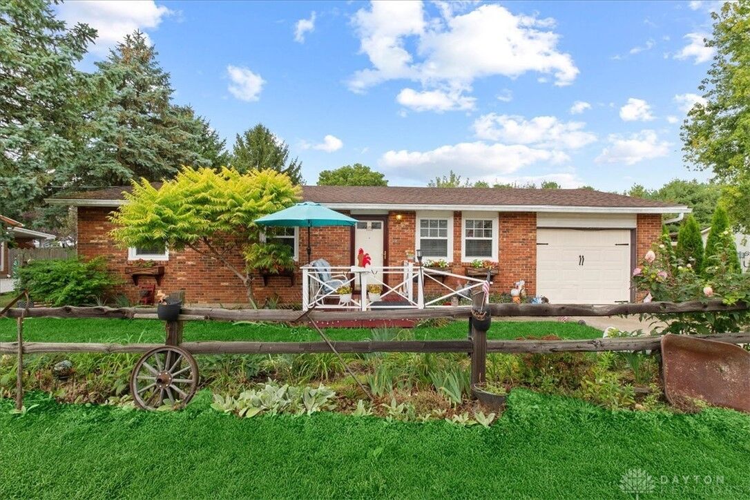 Property Photo:  211 N Grant Street  OH 45389 