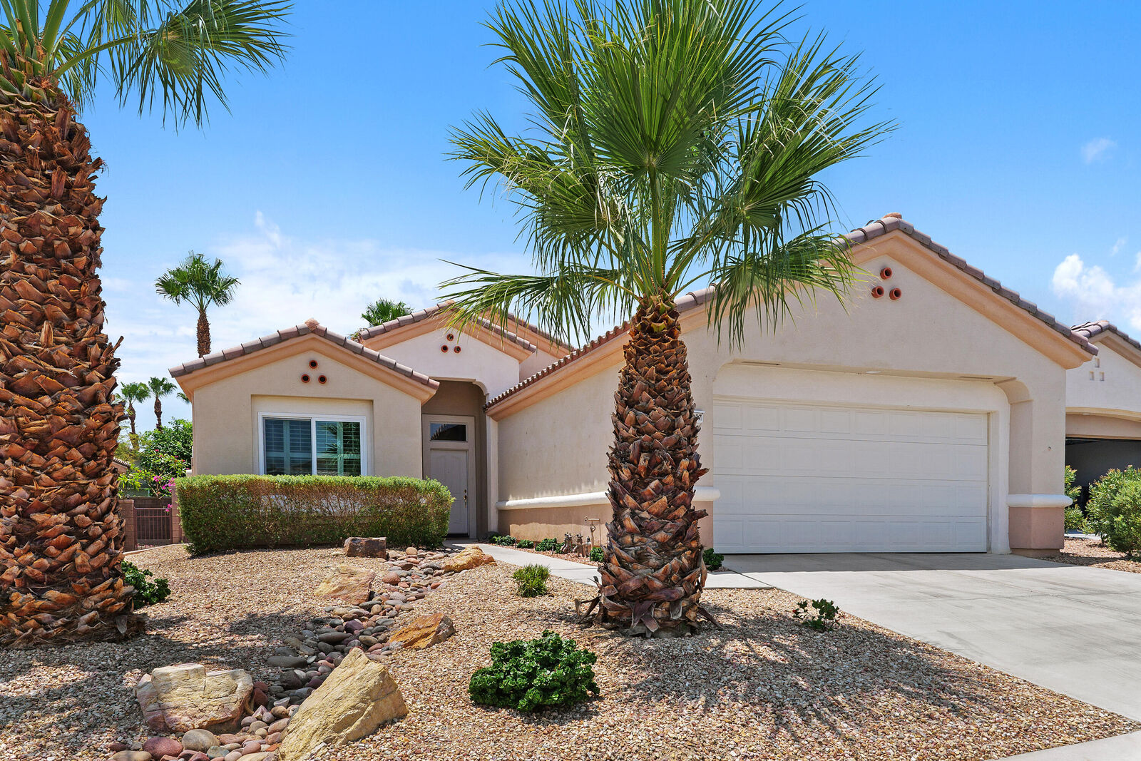 Property Photo:  78837 Tangerine Court  CA 92211 