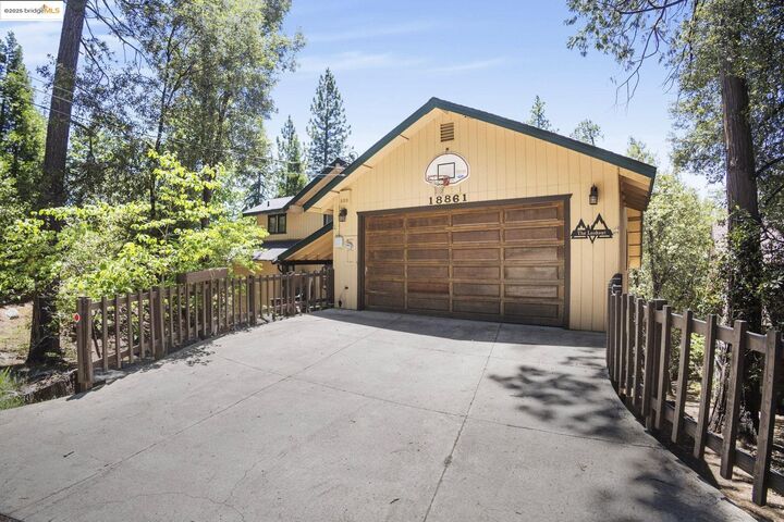 Property Photo:  18861 Lookout Dr  CA 95383 