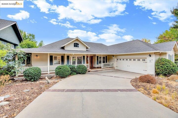 Property Photo:  544 Springhouse Dr.  CA 95222