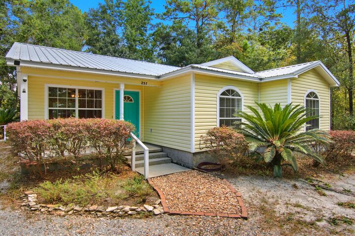 Property Photo:  237 Dover Lane  FL 32439 