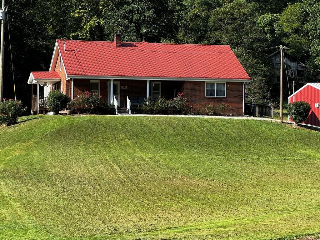 Property Photo:  7480 Ky. Rt. 580  KY 41238 