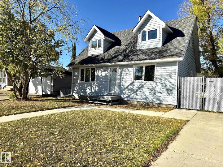 Property Photo:  16 Wild Hay Drive  AB T9G 1S4 