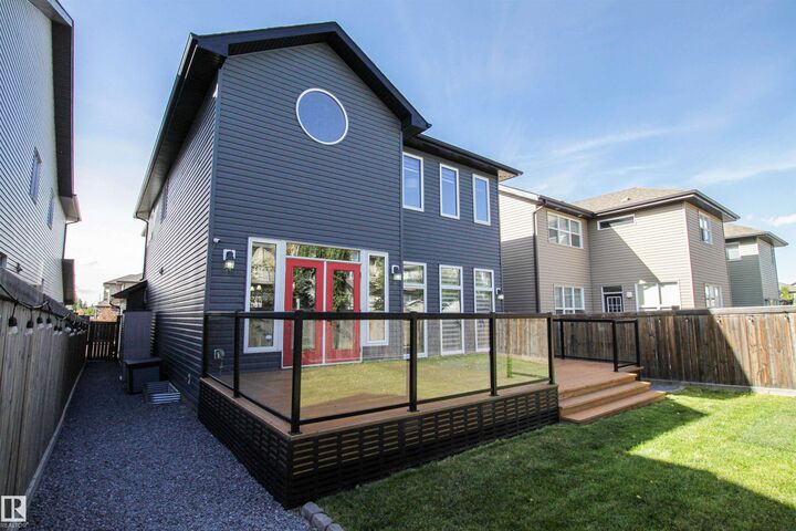 Property Photo:  181 Sandalwood Crescent  AB T8H 0S4 