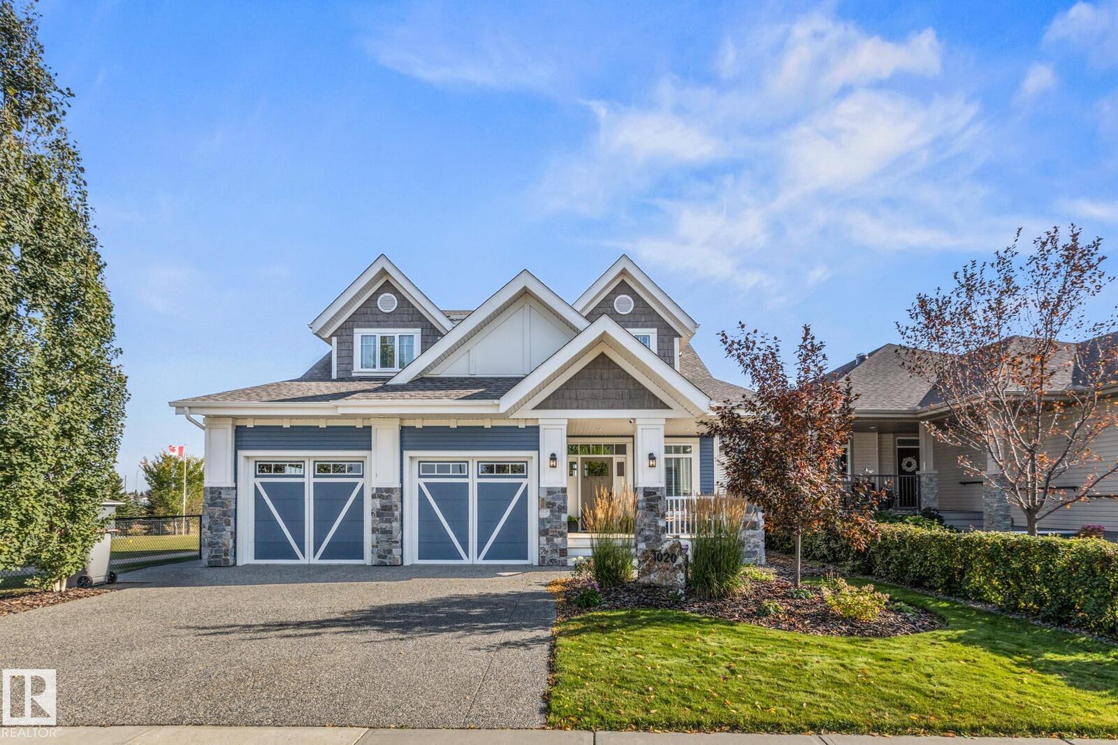 Property Photo:  1020 Genesis Lake Boulevard  AB T7Z 0G3 