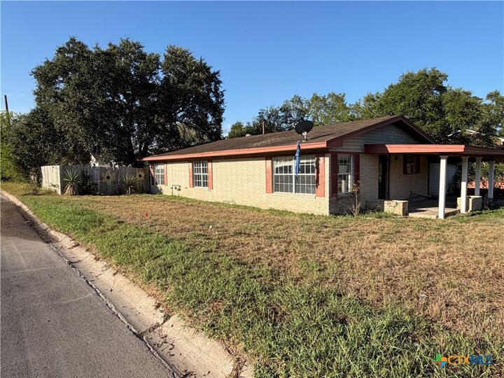 Property Photo:  218 Graham Road  TX 78119 