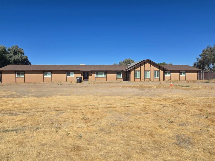 Property Photo: 16448 Monreal Road CA 93636