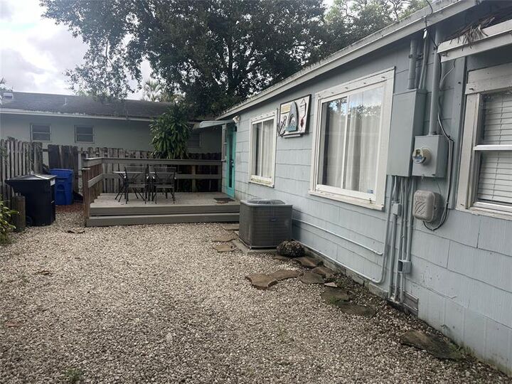 Property Photo:  232 Seminole Ave  FL 33312 