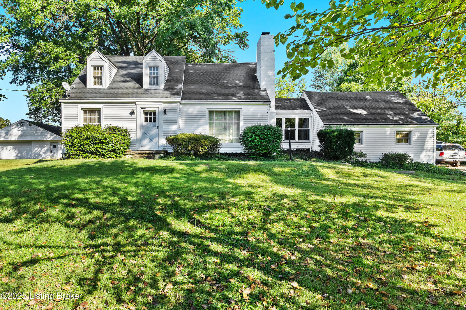 Property Photo:  9230 Fern Creek Rd  KY 40291