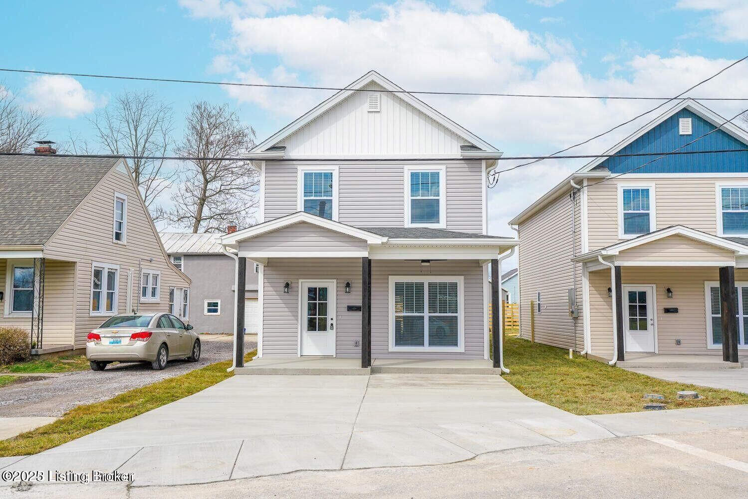 Property Photo: 3739 Ethel Ave KY 40218