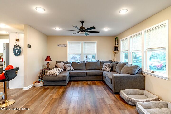 Property Photo: 773 Ardmore Ln KY 40065