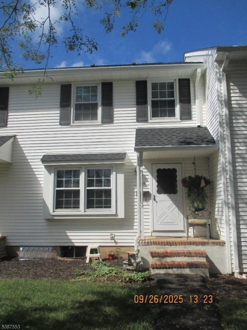 Property Photo:  2106 Jamestown Cmn  NJ 08844 