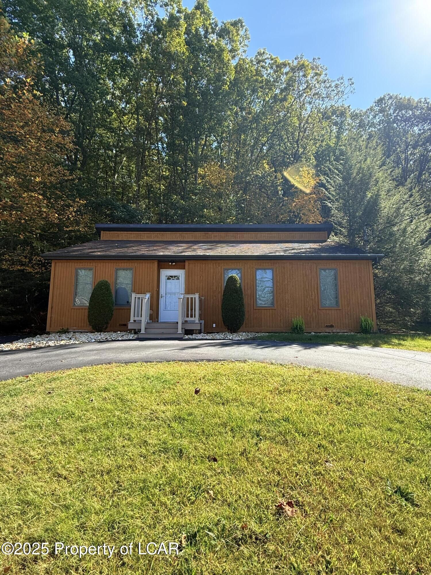 Property Photo: 49 Edge Rock Drive PA 18222