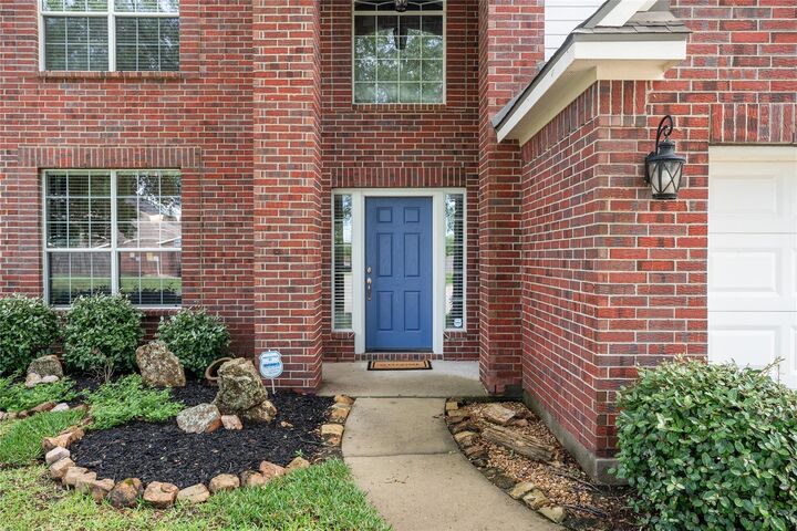 Property Photo:  440 Magnolia Blossom  TX 77573 