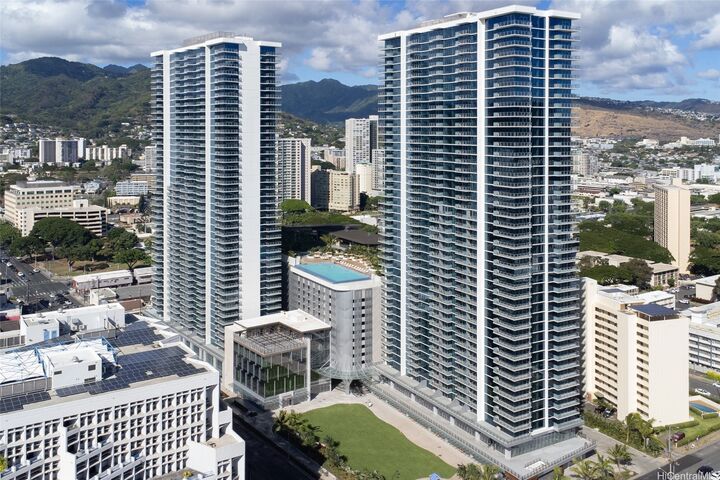 1515 Liona Street 2212  Honolulu HI 96814 photo