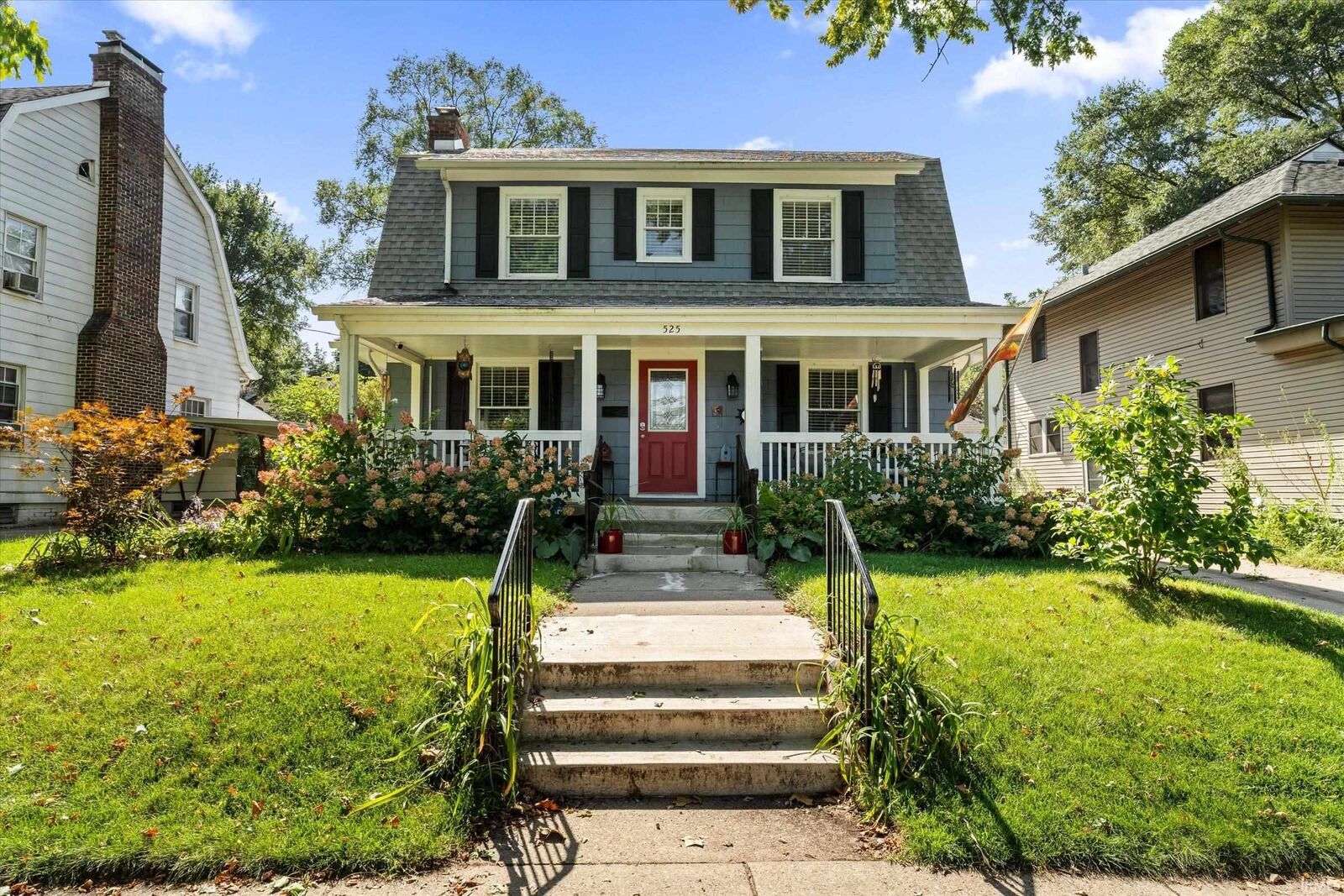 Property Photo:  525 Edgewater Drive  IN 46601 