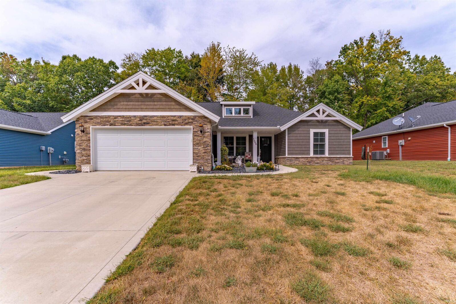 Property Photo:  1066 W Chestnut By The Fire Street  IN 47579 