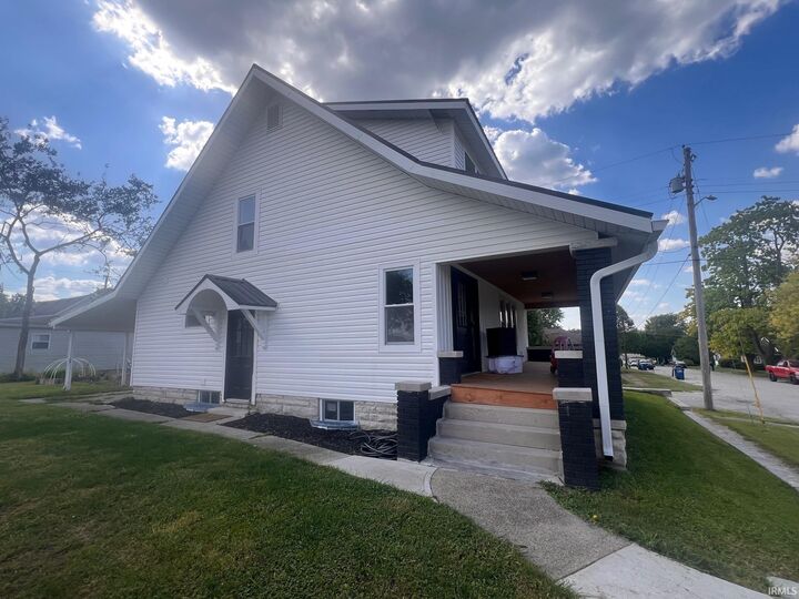 Property Photo:  1526 11th Street  IN 47421 