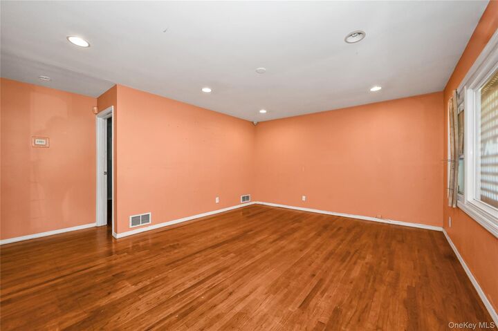 Property Photo:  58 Amherst Lane  NY 11801 