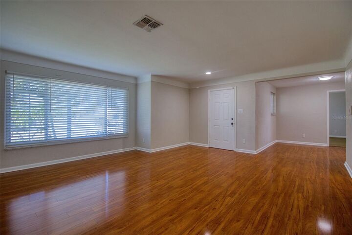 Property Photo:  2901 52nd Street N  FL 33710 