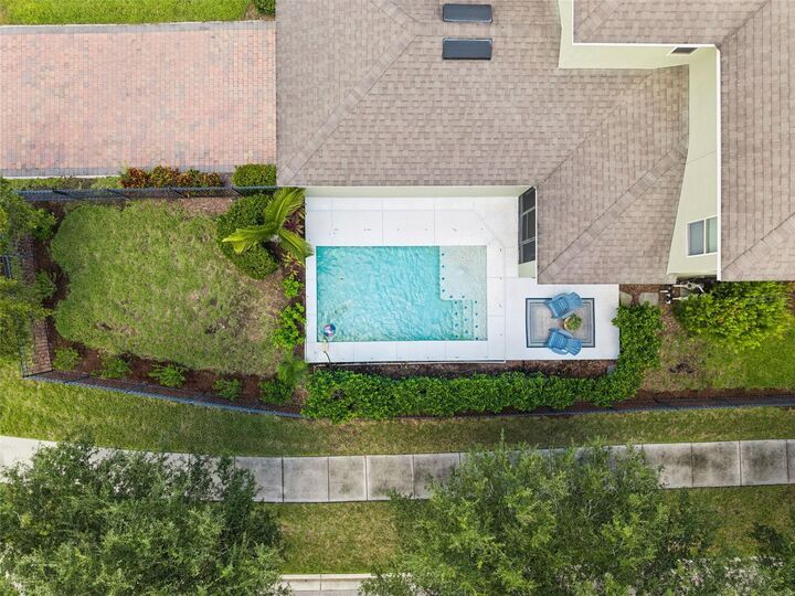 Property Photo:  8256 Bayview Crossing Drive  FL 34787 