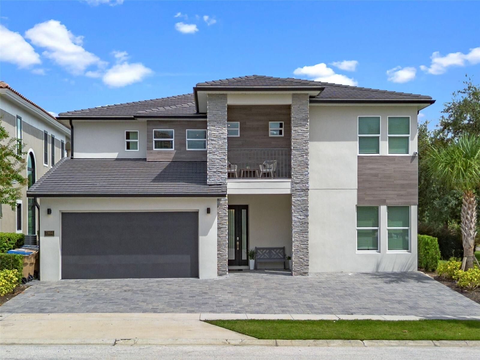 Property Photo:  7864 Palmilla Court  FL 34747 