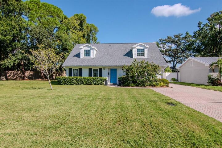 Property Photo:  5109 W Cleveland Street  FL 33609 