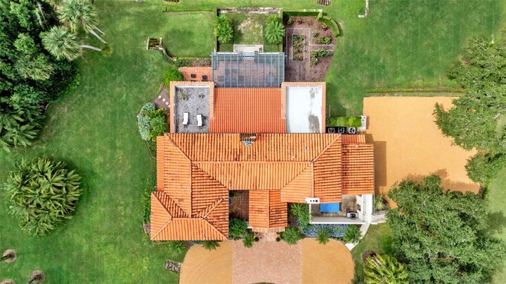 Property Photo: 2300 N Scenic Highway 40 FL 33898