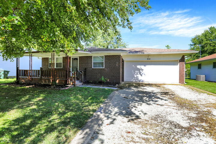 Property Photo:  912 W 6th Street  IN 46140 