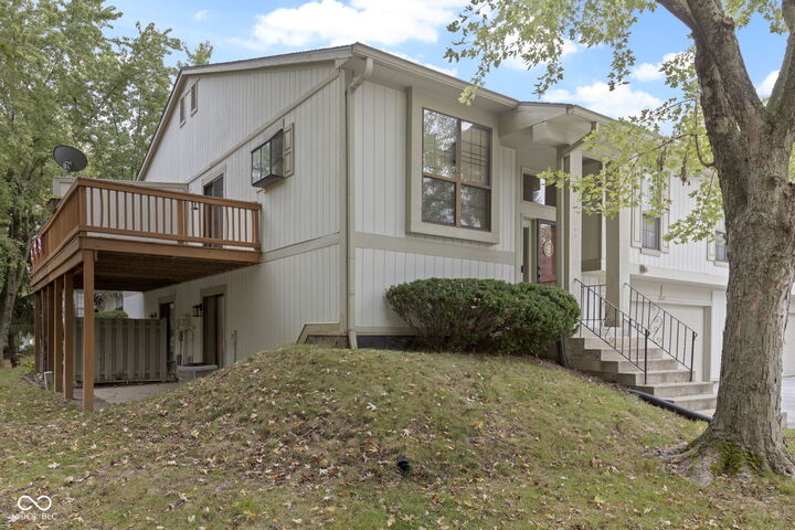 Property Photo:  2674 Lakeshire Lane  IN 46268 