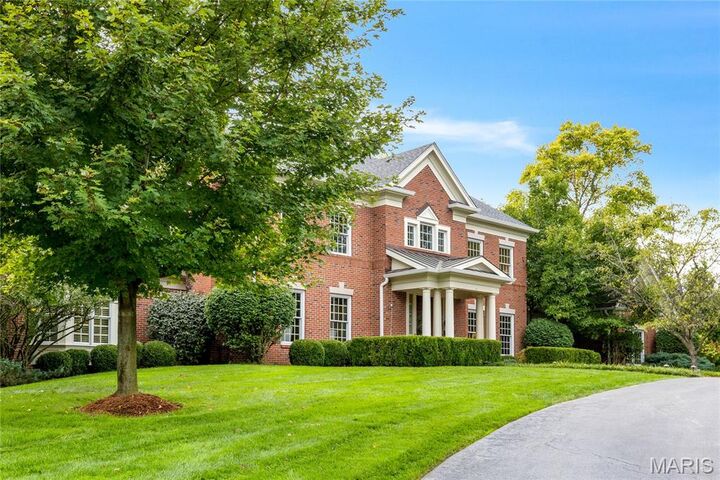Property Photo: 29 Muirfield Lane MO 63141