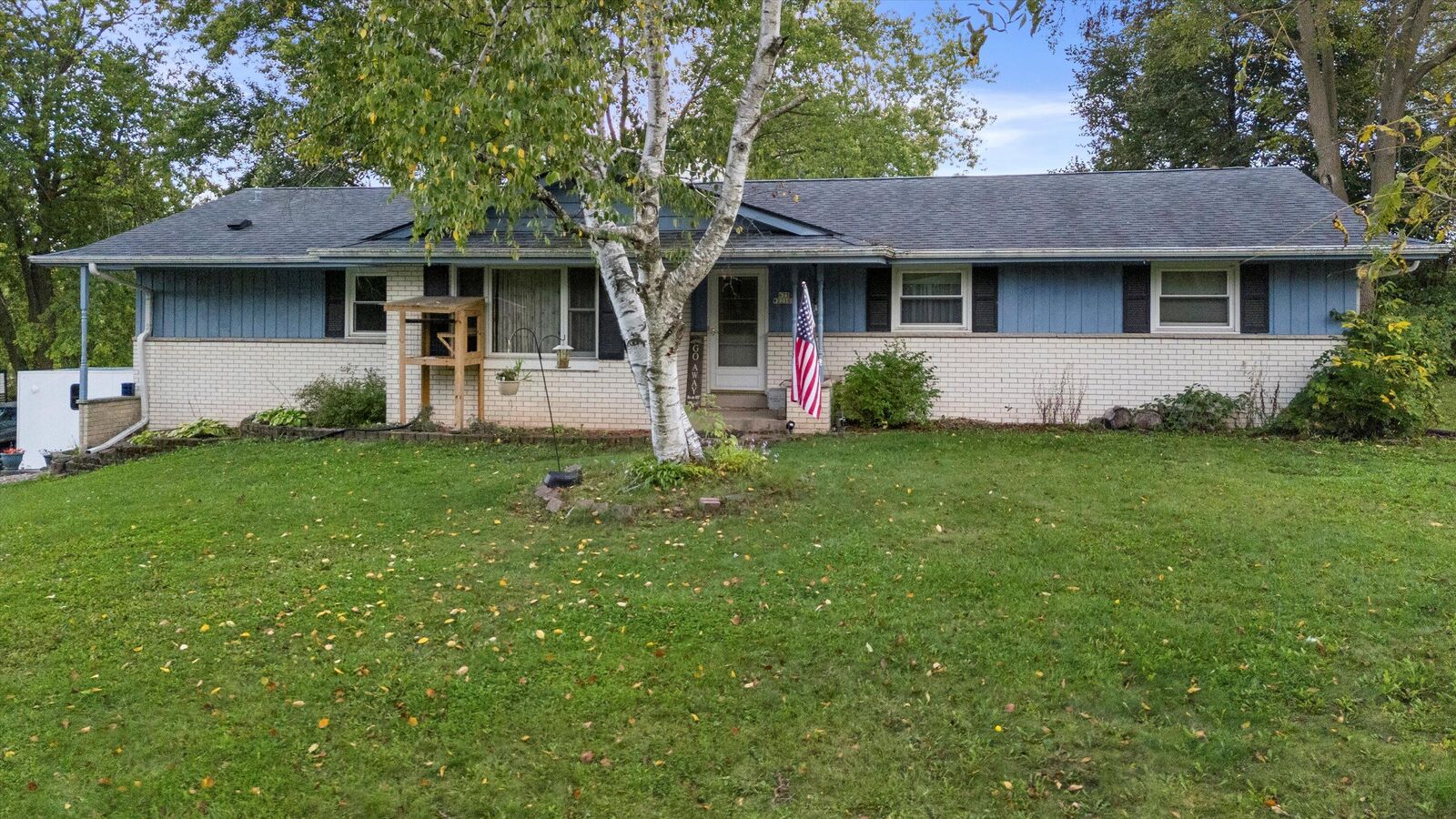 Property Photo:  N75w22109 Cherry Hill Rd  WI 53089 