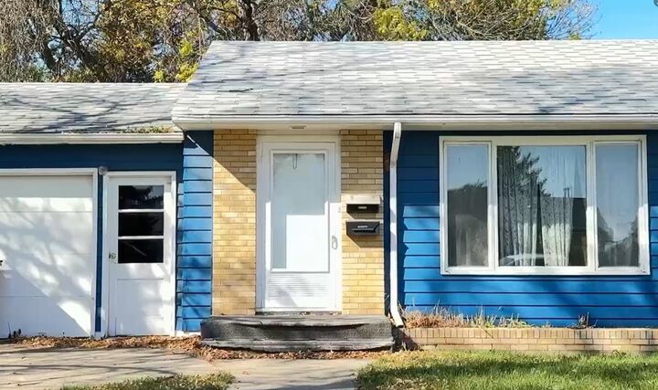 Property Photo: 1828 5th St SW ND 58701