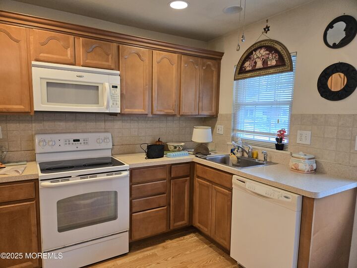 Property Photo:  156A Gramercy Court  NJ 08701 