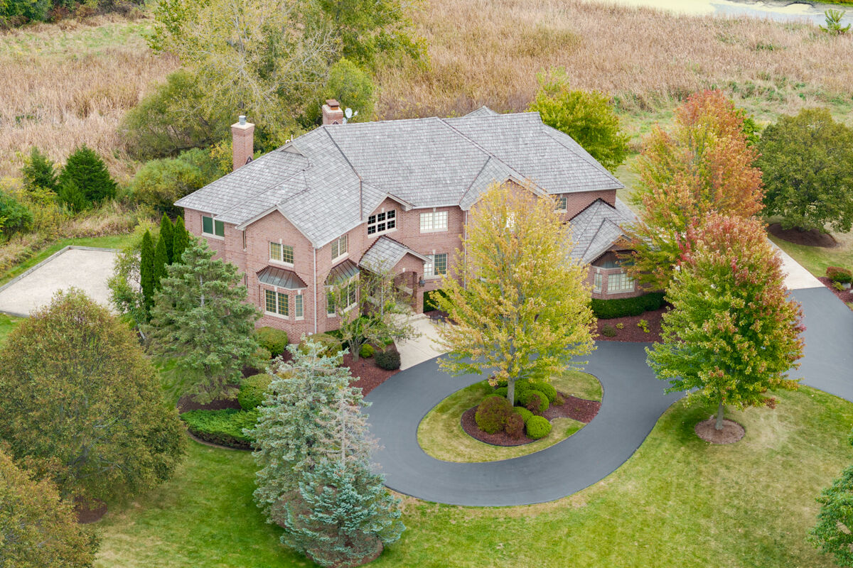 Property Photo:  750 Kathryn Court  IL 60002 
