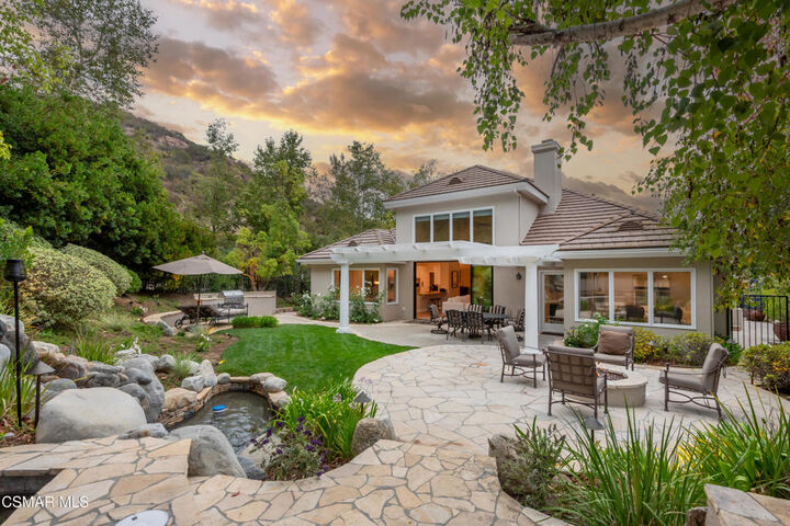 Property Photo:  1613 Oakcottage Court  CA 91361 