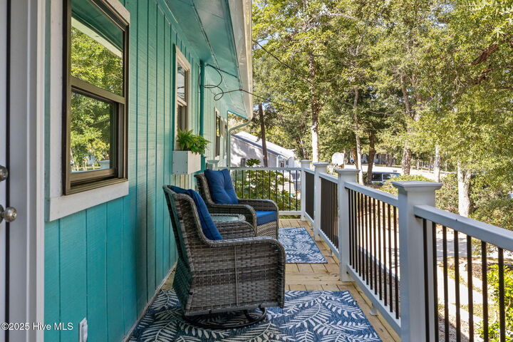 Property Photo:  201 Hoop Pole Creek Drive  NC 28512 